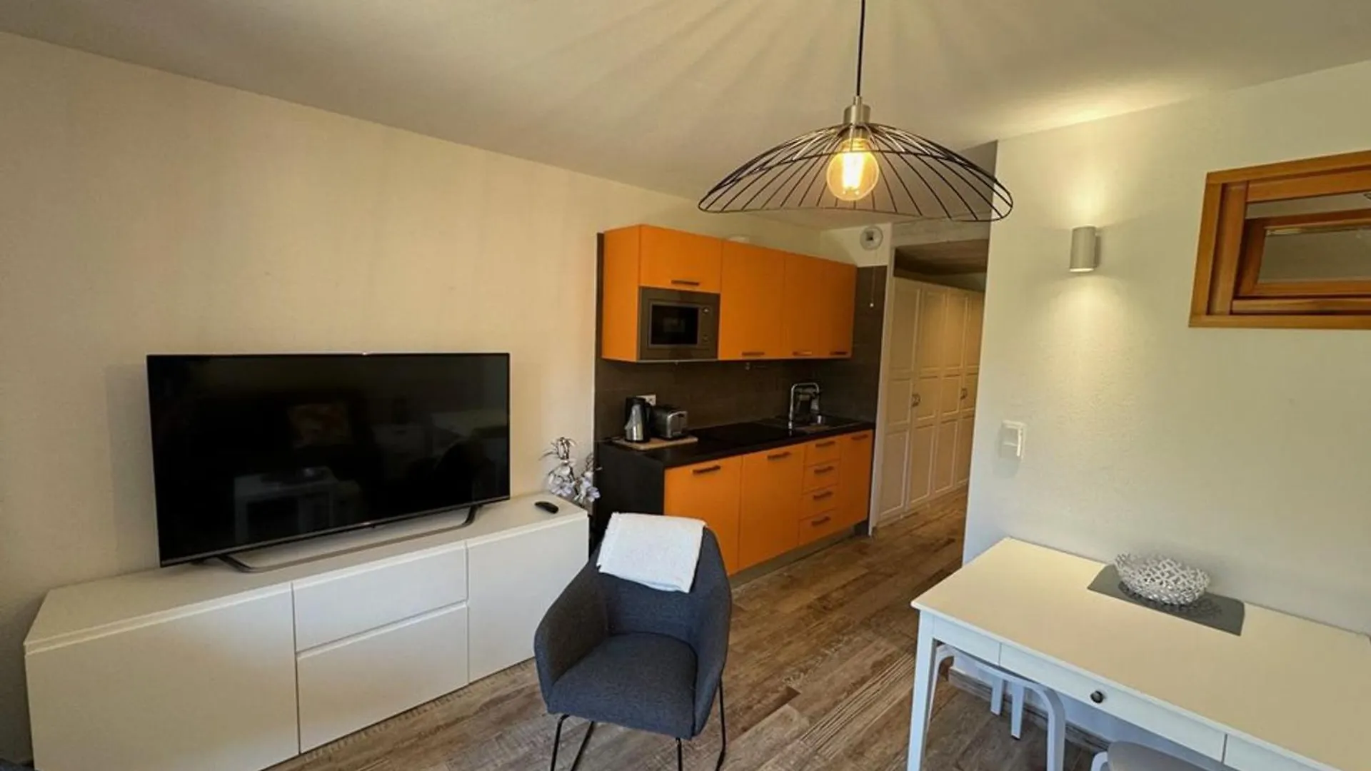 Studio Moderne A Montgenevre Avec Garage Integre - Fr-1-266-245 France