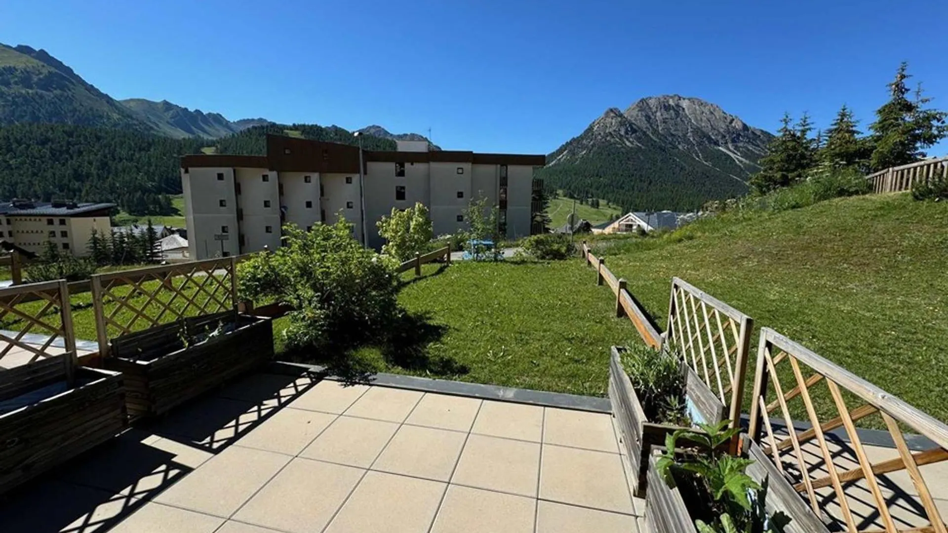 Studio Moderne A Montgenevre Avec Garage Integre - Fr-1-266-245 0*,  France